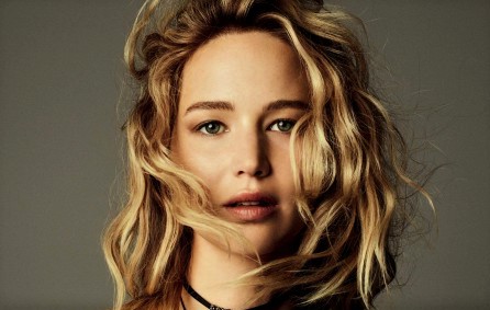 Jennifer Lawrence's seductive eyes.