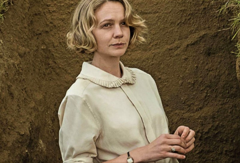 Edith Pretty in the 2021 history drama The Dig.