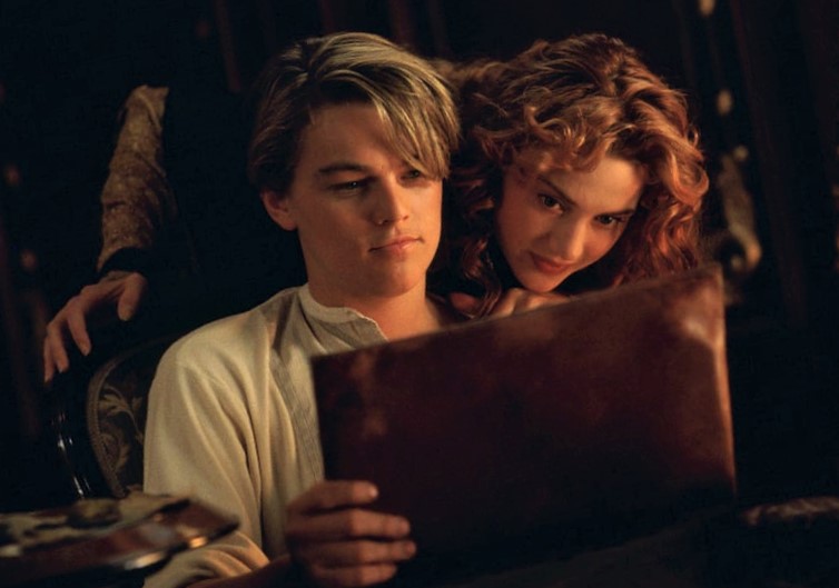 Kate Winslet and Leonardo DiCaprio in Titanic (1997).
