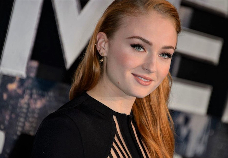 Beautiful and hot Sophie Turner.
Sophie Tuner smiling for camera. 
