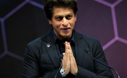 Shah Rukh Khan in an award show.