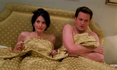 Courteney Cox naked with Matthew Perry in Friends