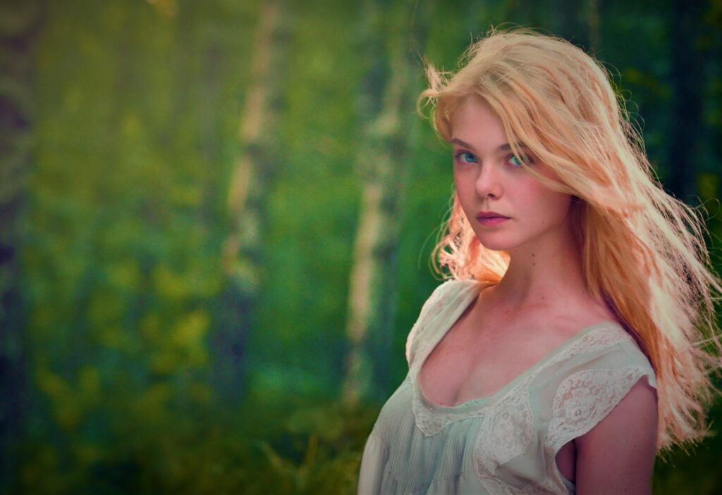 hot HD picture of Elle Fanning