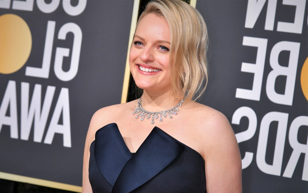 American television and film actress Elisabeth Moss looking hot without bra.