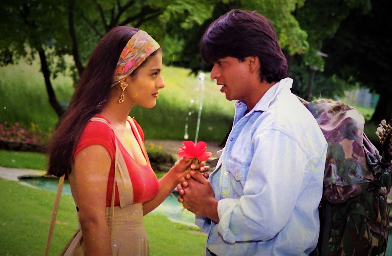 SRK and Kajol in Dilwale Dulhania Le Jayenge