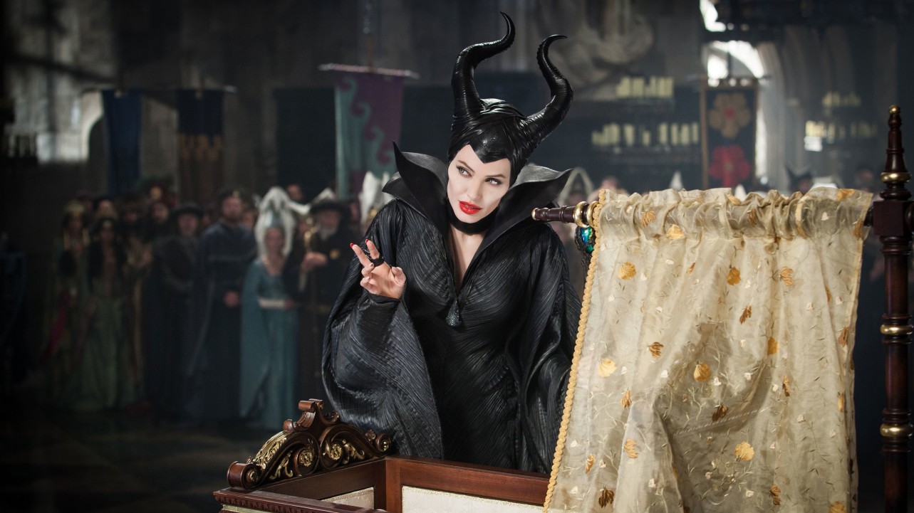 Angelina Jolie looking hot in Maleficent 2014.